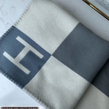 HM Avalon Throw Blanket Ecru Gris Wool Cashmere