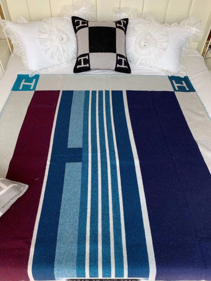 HM Avalon Throw Blanket Ecru Indigo Wool Cashmere