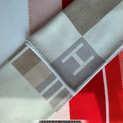 HM Avalon Throw Blanket Ecru Naturel Wool Cashmere