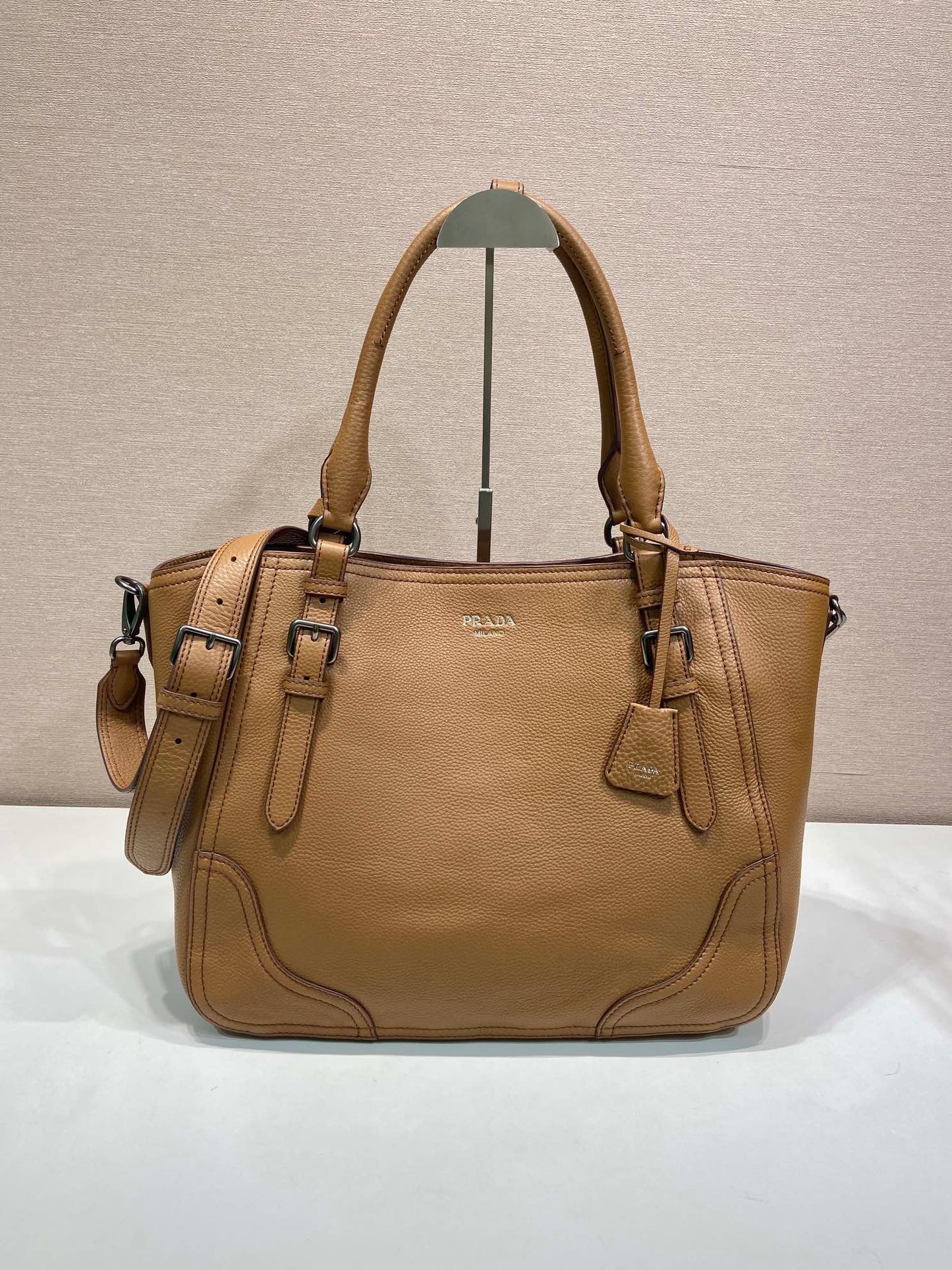 Prada 2026 Tote Bag 38cm Grained Leather 282657