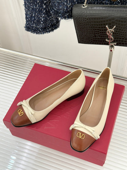VT 26s Ballet Flat Sheepskin Gold Buckle 702251