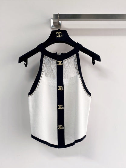 Chanel 2026 Color-Blocked Knitted Vest with Rhinestone-Studded 972720