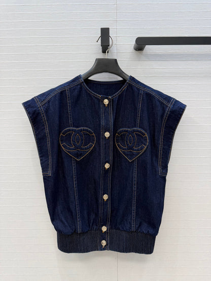 Chanel 2026 Elegant Heart-Shaped Double C Pocket Denim Set Blue Cotton 360881