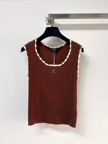 Chanel 2026 Lace-trimmed Knit Vest Wool 366056