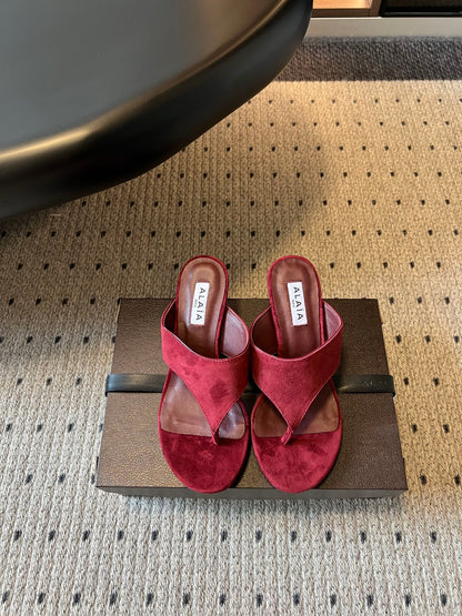 Alaia 2026 Flip-Flops Mid-Heel Sandals 55 Velvet Sheepskin 803358