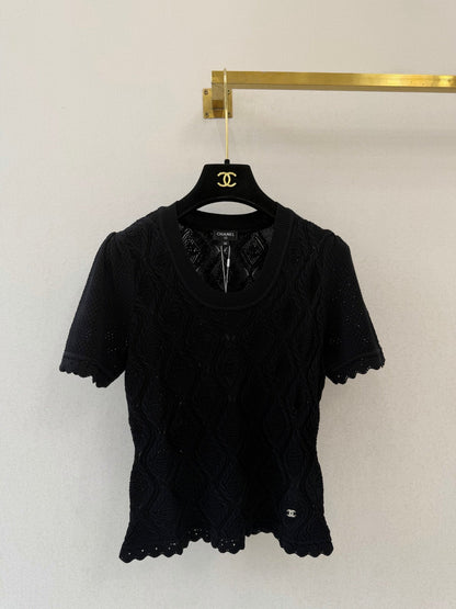 Chanel 2026 Crew Neck Short-sleeved Shirt Black and White Cotton 394767