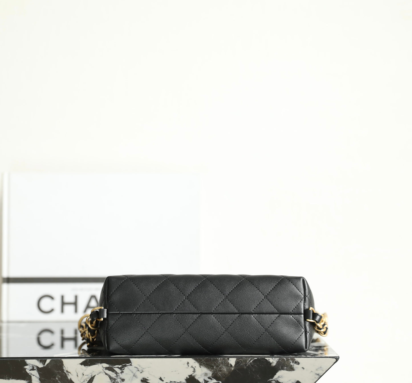 Chanel 25s 𝗛𝗼𝗯𝗼 Backpack Small Black Calfskin 340195