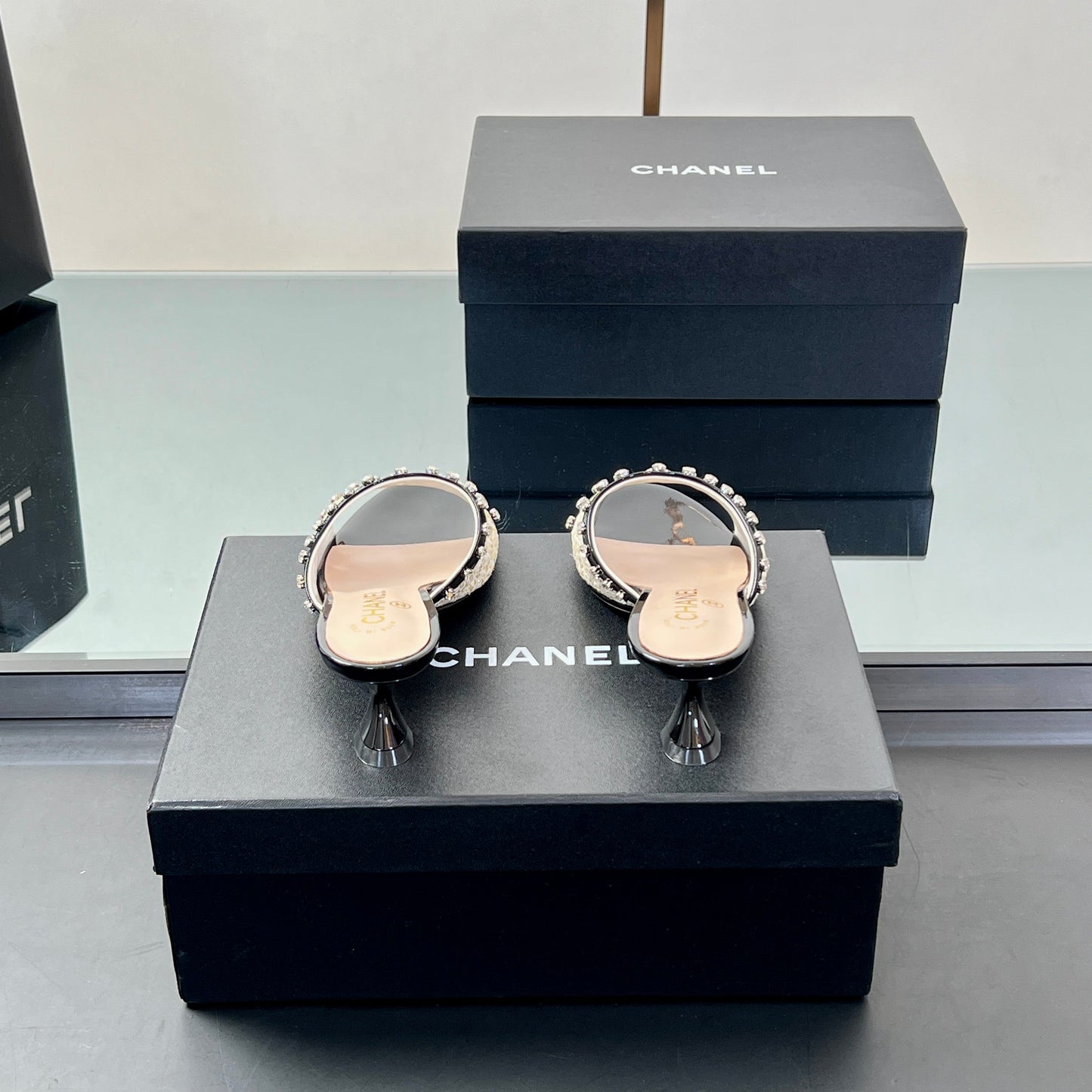 CC 25 Mules Black Sheepskin 362452