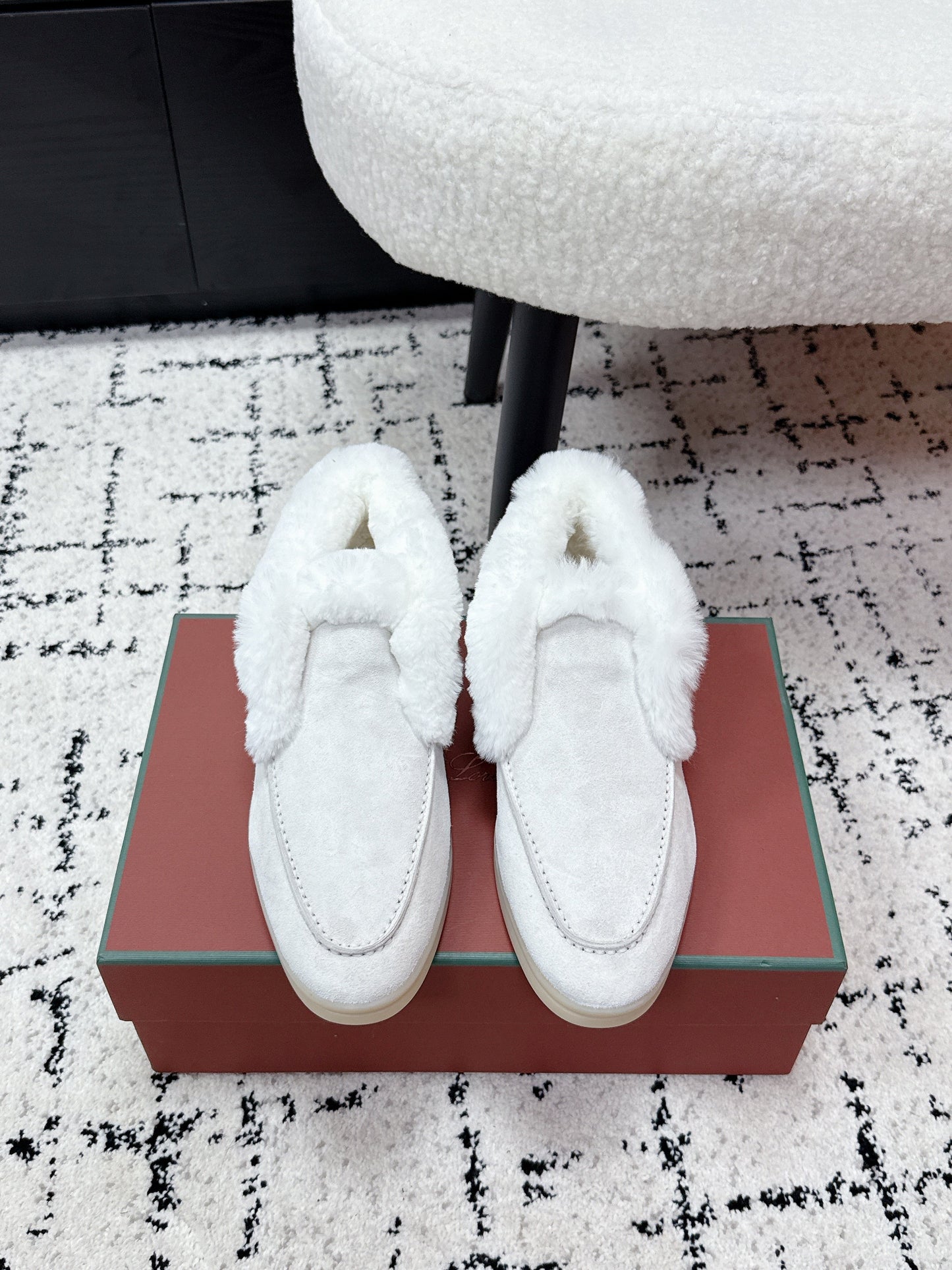 LP 26SS Open Walk Ankle Boot Off-white Suede Fur 617388