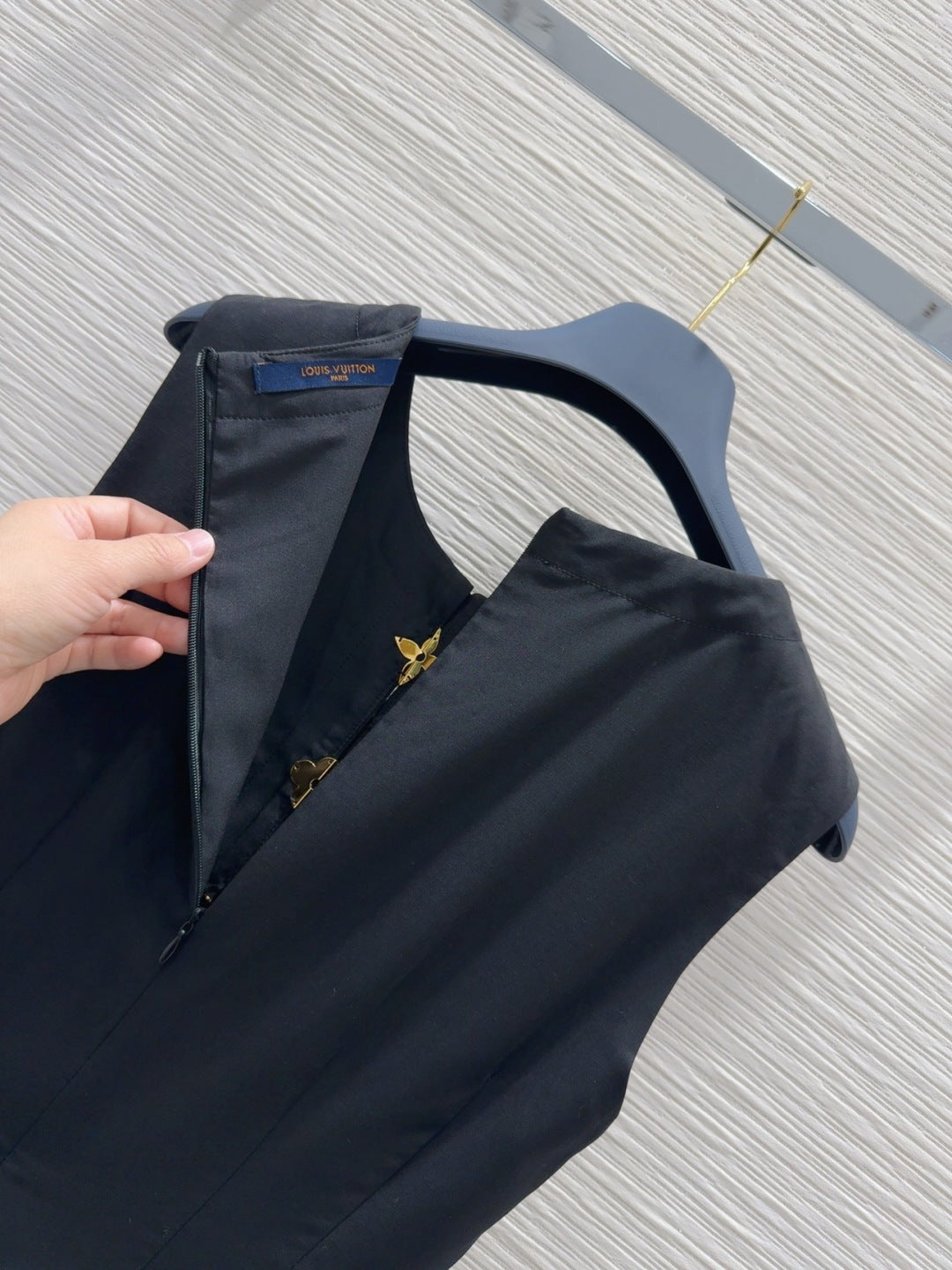 LV 25 Flower Vest Dress Black Tencel