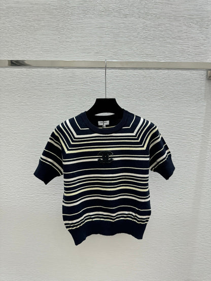 Chanel 2026 Short-sleeve Sweater Cream and Navy Blue Wool Polyester