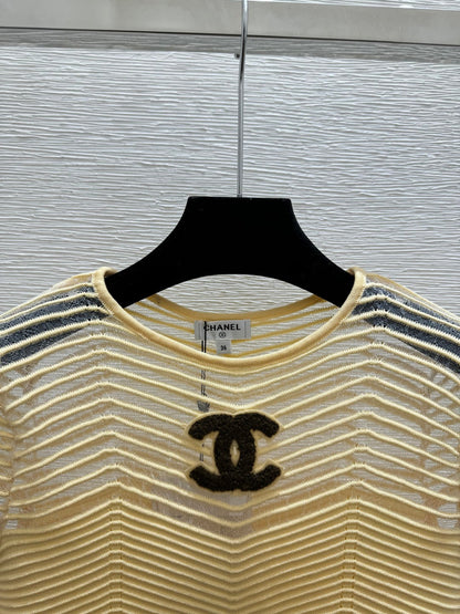 Chanel 2026 Hollow-Out Crew Neck Knitted Short-Sleeve Viscose Polyester 170694