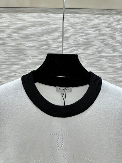 Chanel 2026 Simple Crew Neck Knitted Short-Sleeve Wool Tencel 397722