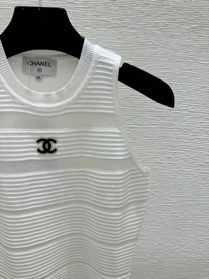 Chanel 2026 Round Neck Knitted Vest Dress Wool Cashmere 516050