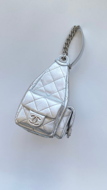 Chanel 25 Large Cargo Hobo Bag Silver Lambskin