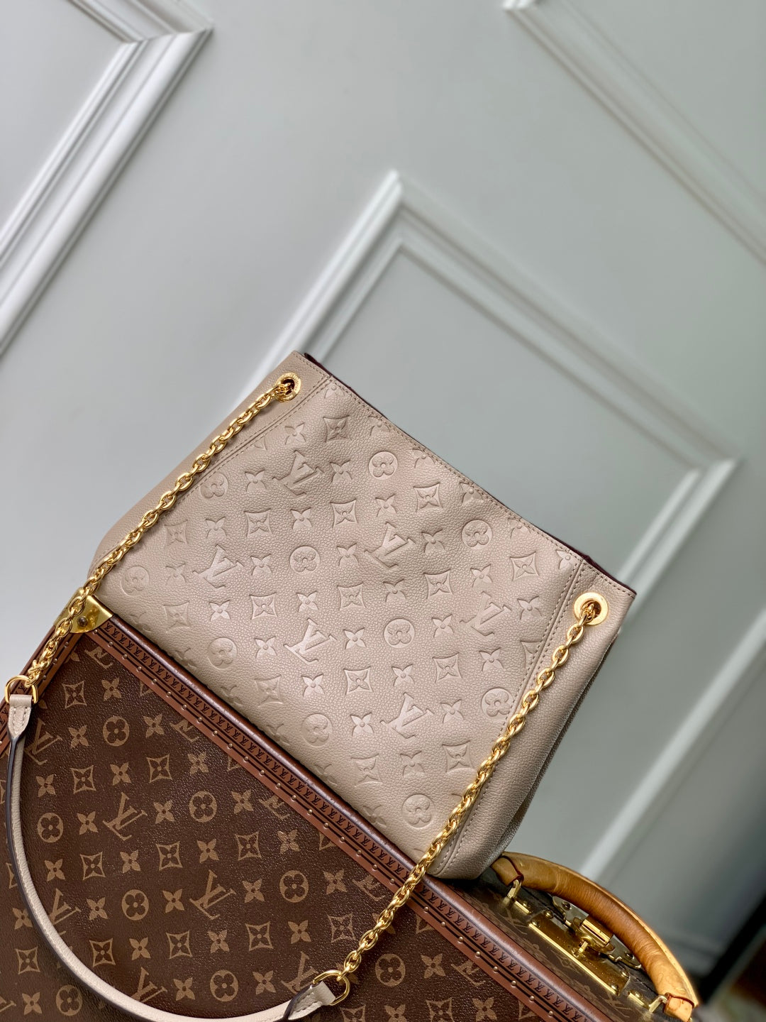 Anytime 34cm Tote Bag Beige Gold Empreinte leather 251566