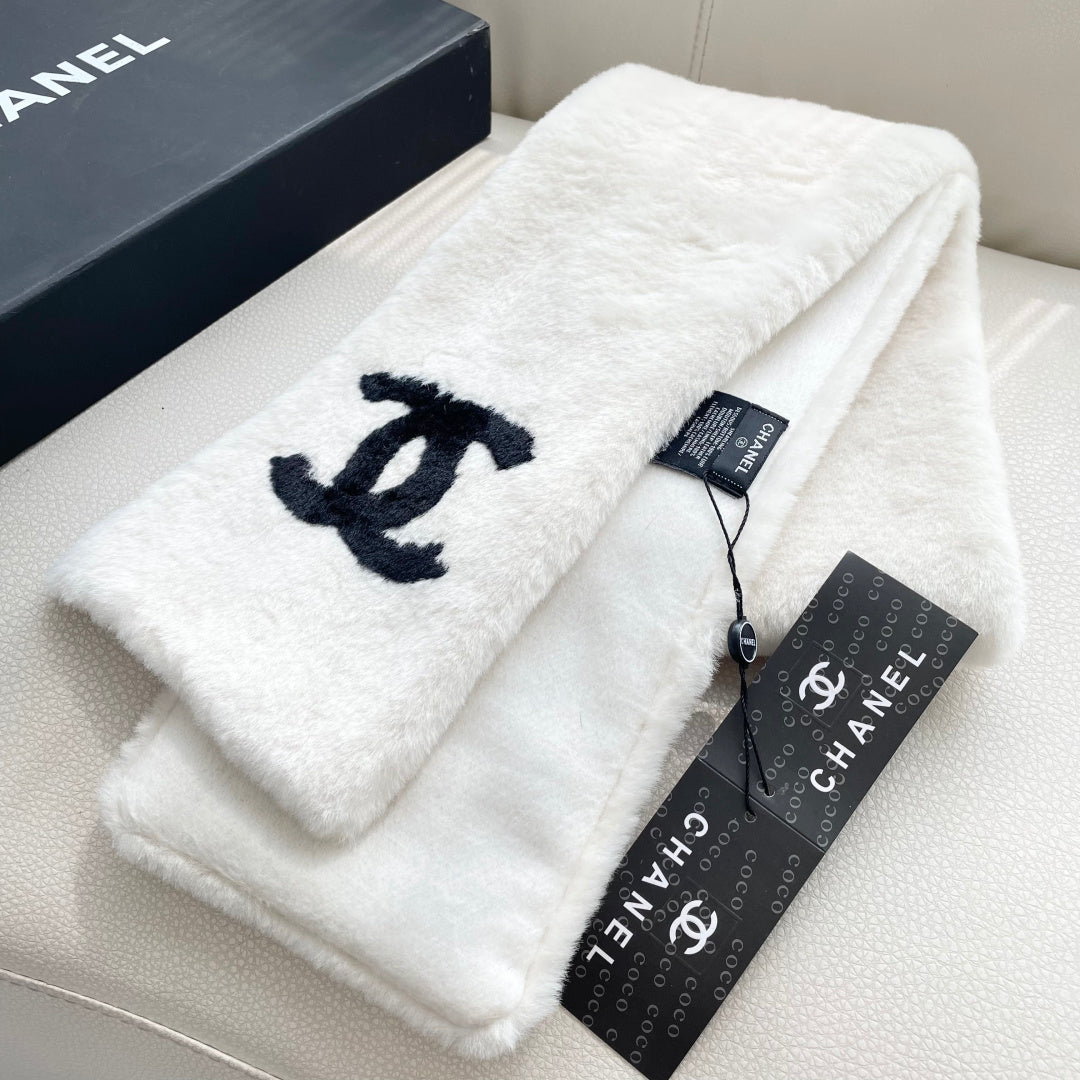 CC 25 Scarf 170cm White Black Fleece 968491