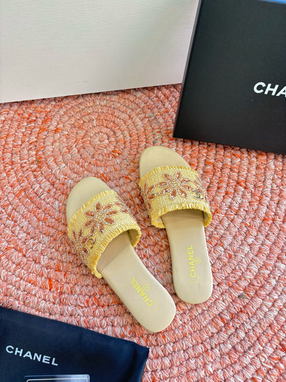 CC 26s Slippers Yellow Beige Fabric Sheepskin 648231