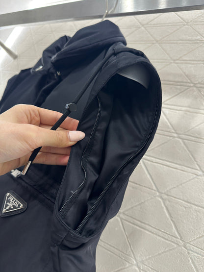 Prada 2025  Cropped Jacket With Detachable Sleeves Black Re-Nylon Down