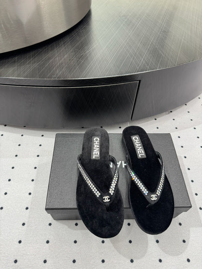CC Thong Slippers Black Velvet