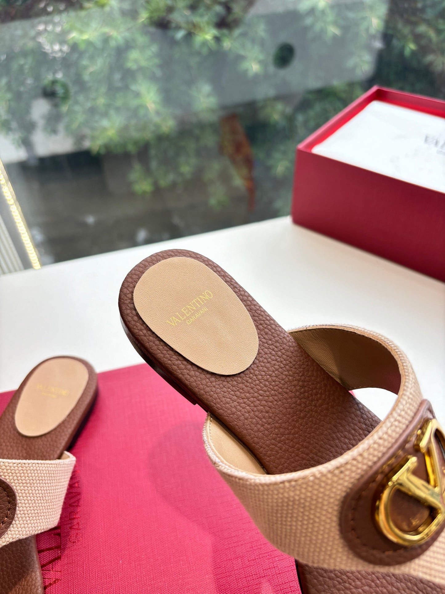 VT 25 Thong Sandals Brown Beige Sheepskin Slide