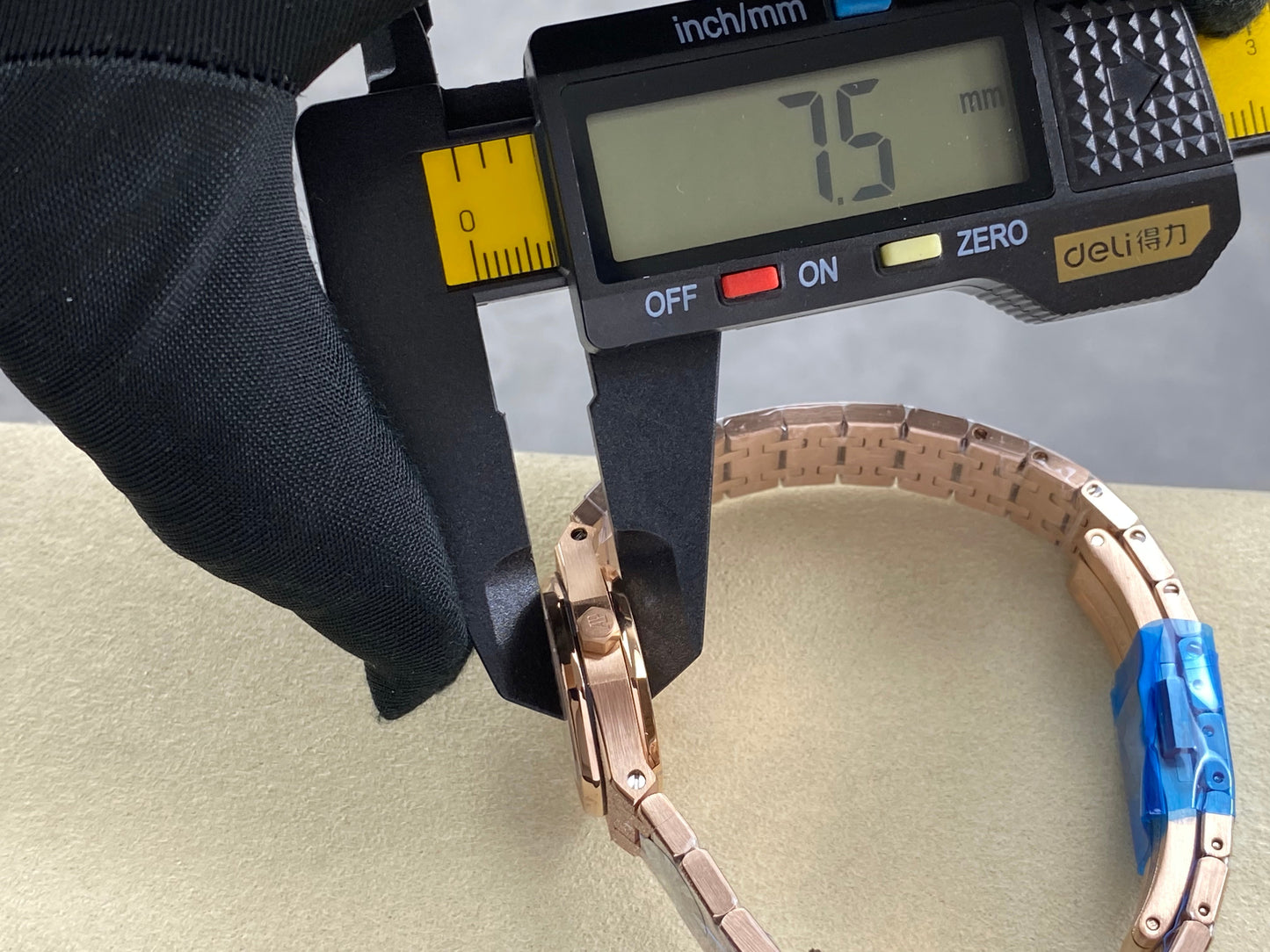 Audemars Piguet Royal Oak 23mm Pink Gold Case