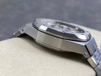 Audemars Piguet Royal Oak Chronograph 41mm Steel Case Silver Dial
