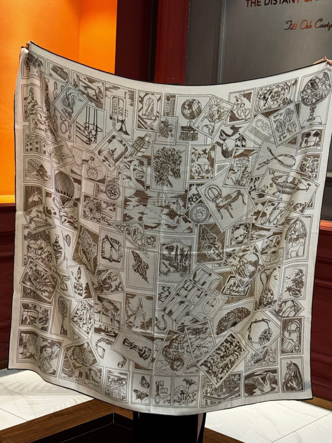 HM 25s Velvet Square Scarf 140cm Light Brown White Cashmere Silk 970936