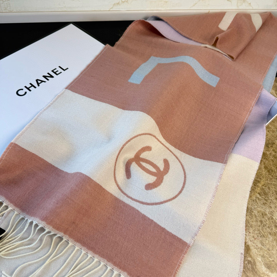 CC 25 Scarf 200cm White Pink Lambswool 968390