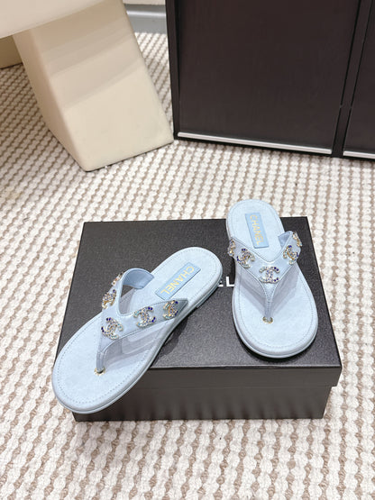 CC 26s Thong Sandals Baby Blue Suede Sheepskin Multicolor Charm 632359