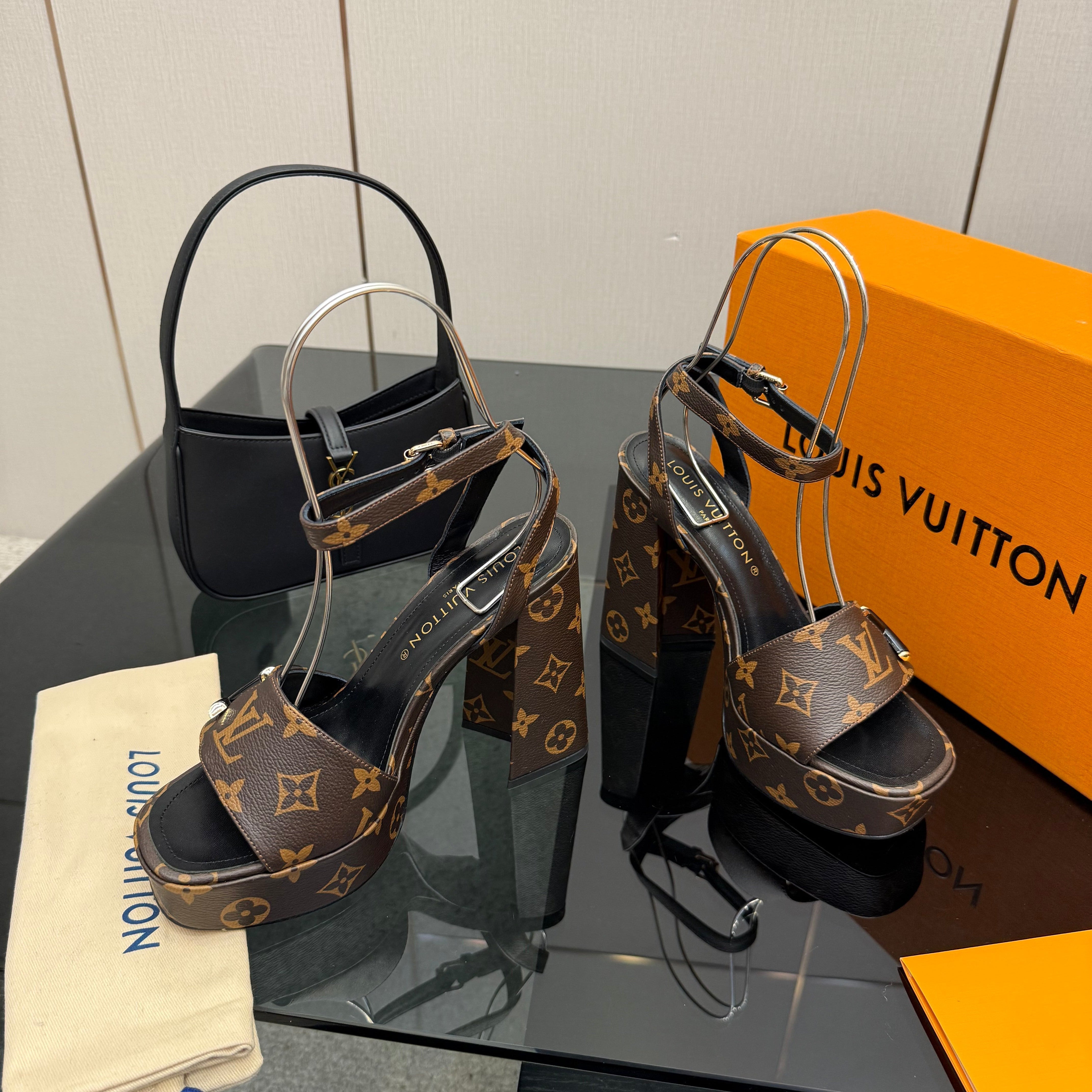 LV 26ss Platform Sandals 110 Brown Monogram Leather 629618