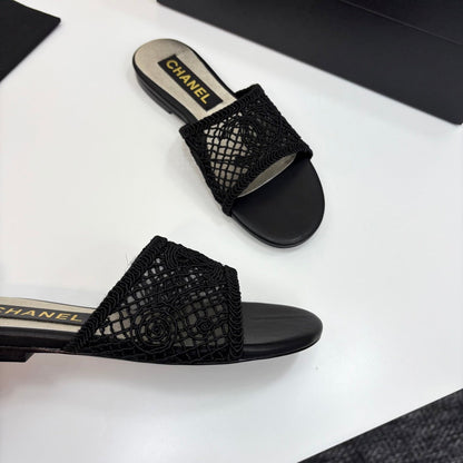 CC 25 Slippers Satin and Sheepskin 270798
