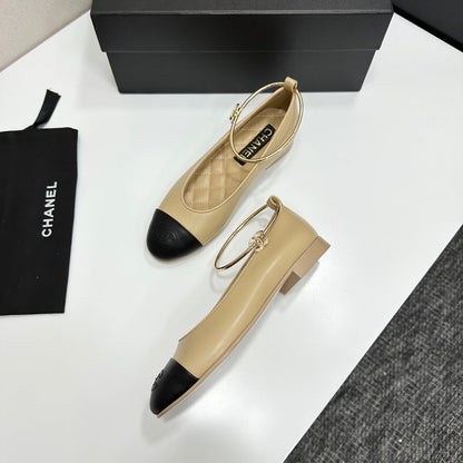 CC 26s Ballet Flats Beige Black Sheepskin 626303