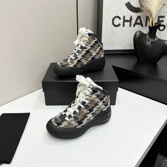 CC 26s Casual Sneakers Black Blue Beige Fabric Sheepskin 626366