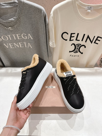 MiuMiu 25 Sneaker Black Beige Cowhide Fur 535590