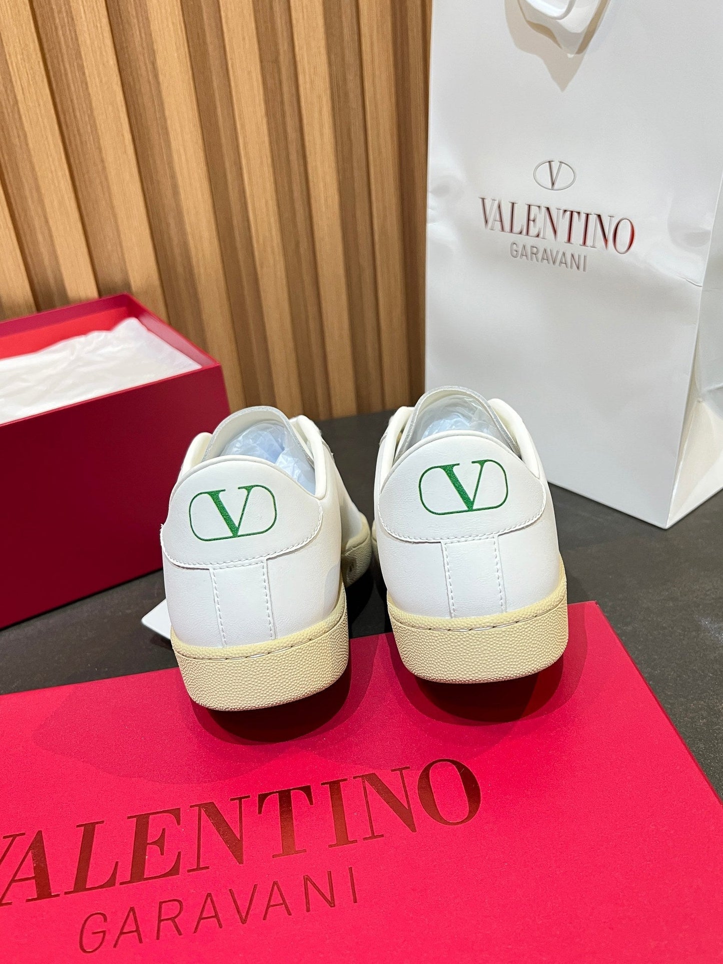 VT 25S  Casual Sneakers White Black Cowhide 563094