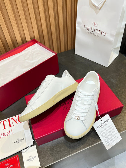 VT 25S  Casual Sneakers White Cowhide 563095