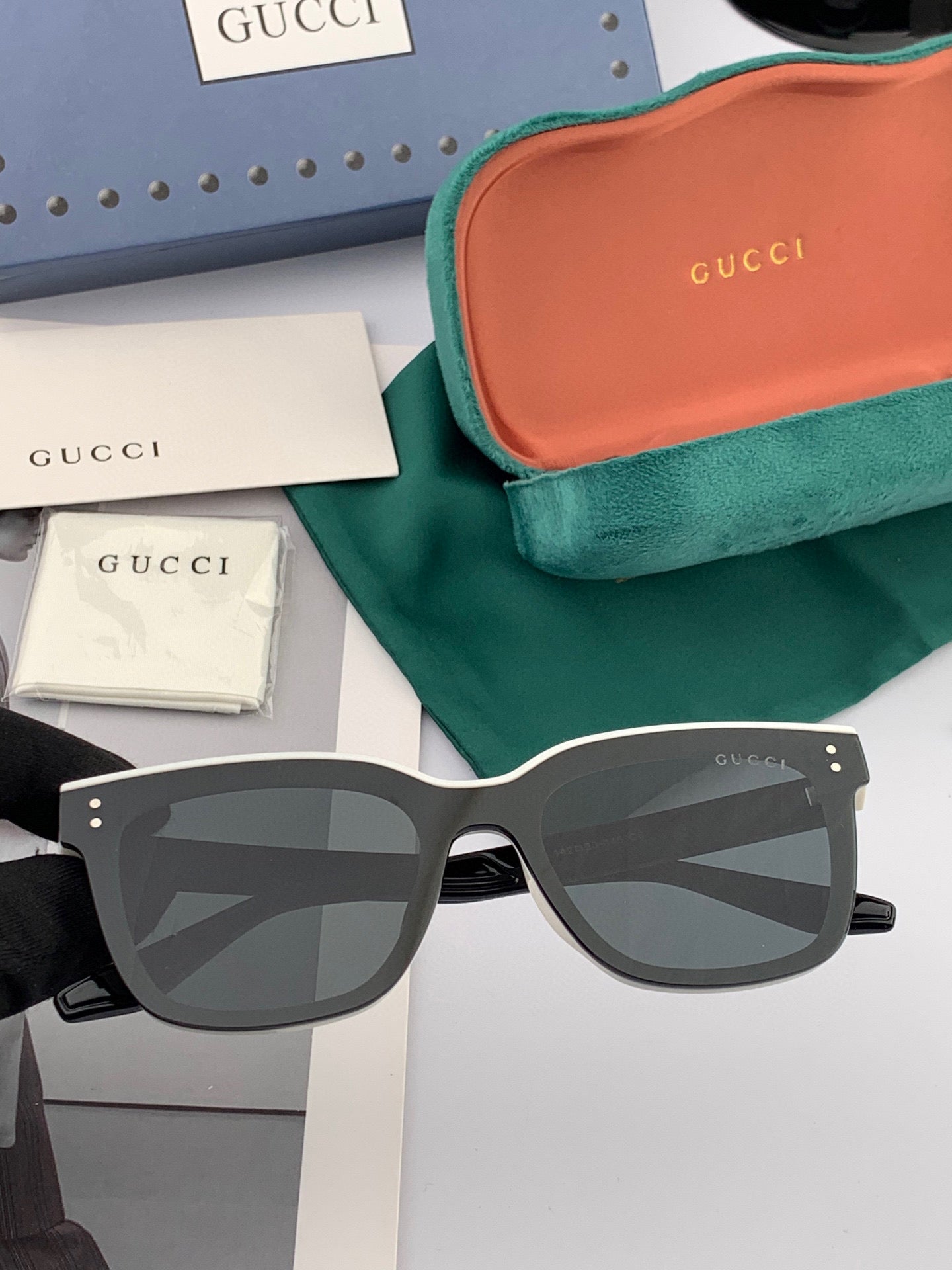 SQUARE FRAME SUNGLASSES G1110 IN ACETATE