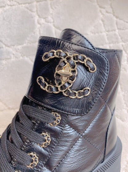 CC Ankle Boots In Black Wrinkled Calfskin 145488