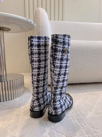 CC High Boots In White Tweed Mix Curly Wool 145501