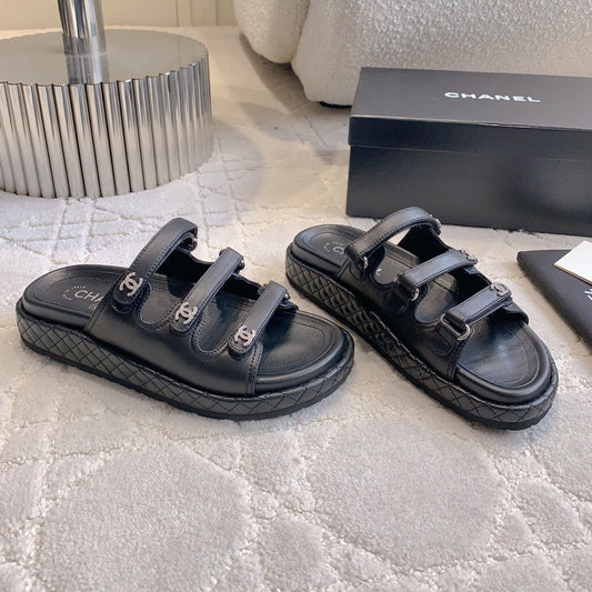 CC Slippers Black Lambskin 145354