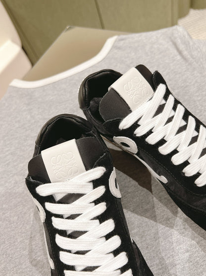 Loewe 2025 Ballet Runner 2.0 Sneaker Black White Suede 556041