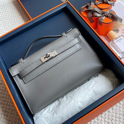 HM Kelly Pochette 22cm Swift Silver Hardware