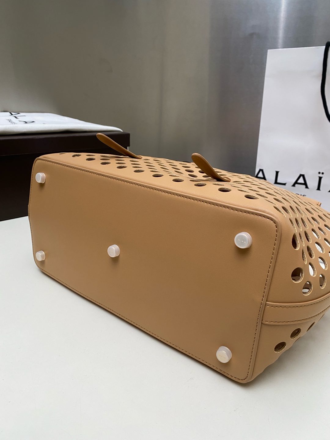Alaia NEO MINA 32 BAG NUDE CALFSKIN 243007