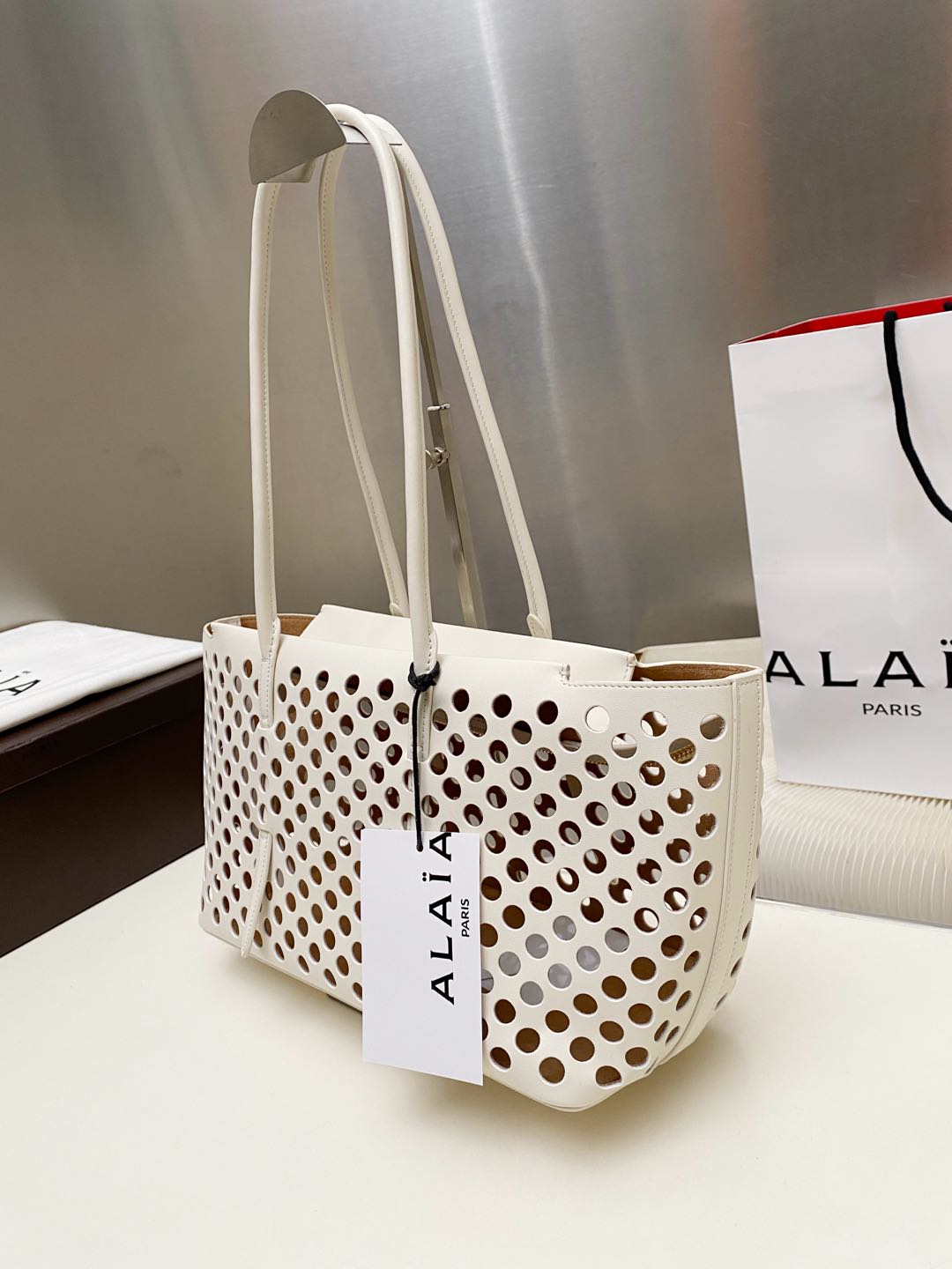 Alaia NEO MINA 32 BAG WHITE CALFSKIN 243008