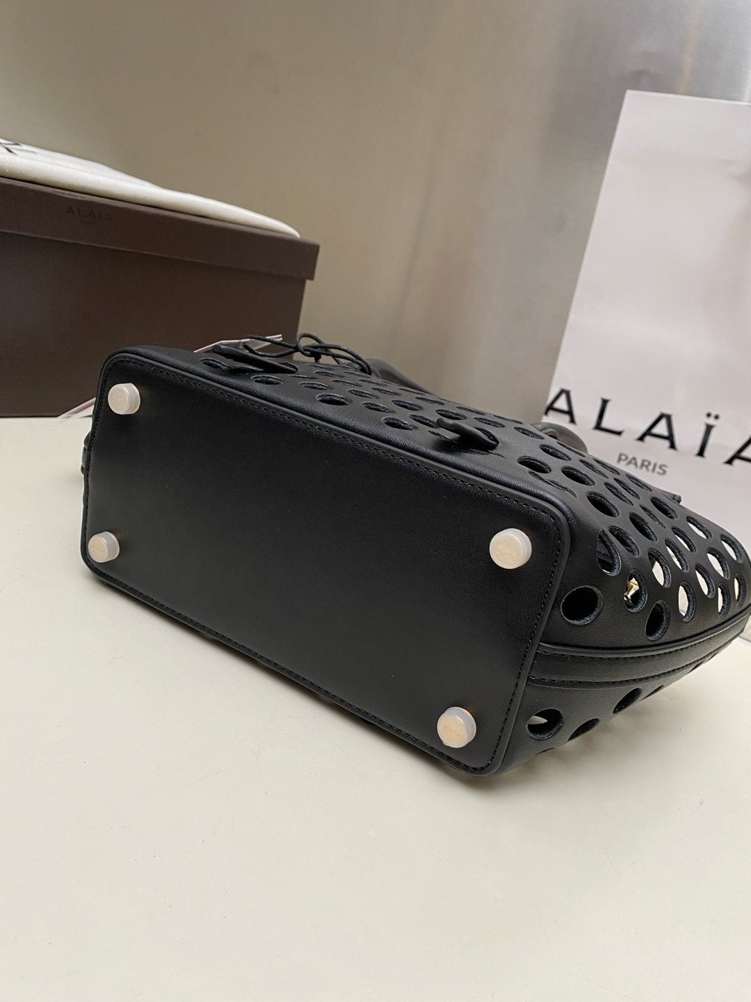 Alaia NEO MINA 20 BAG BLACK CALFSKIN 243014