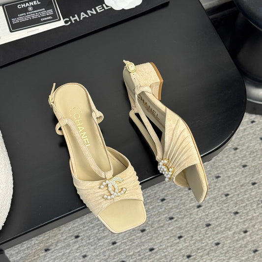 CC 25 Marry Jane Sandals Beige Suede 329776