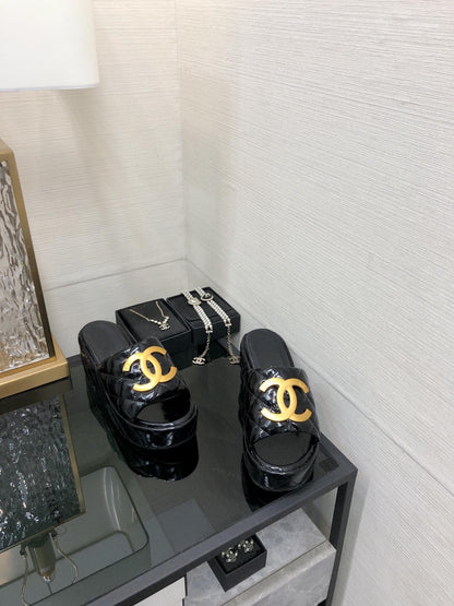 mule sandal 95 black quilted waxed leather