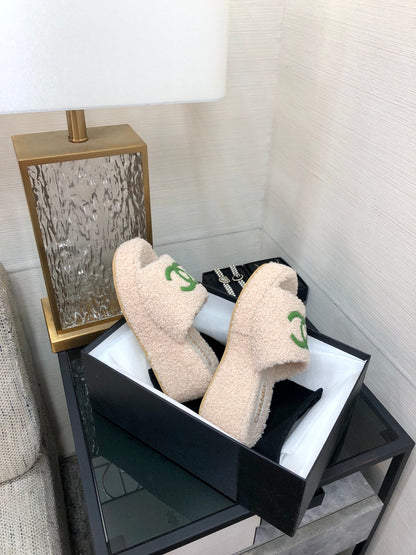 CC Wedge Sandal Beige Wool