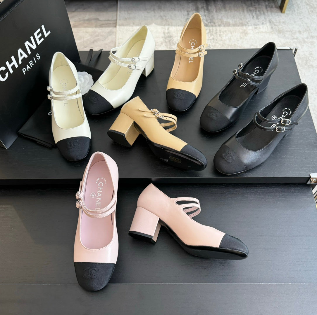CC 25C Mary Jane White Sheepskin 212989